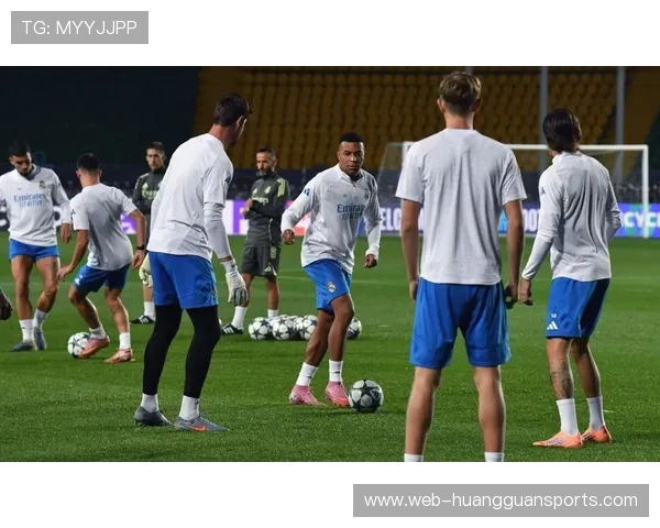 阿韦洛亚执教皇马一月后生理变化明显,西班牙六台称其压力山大